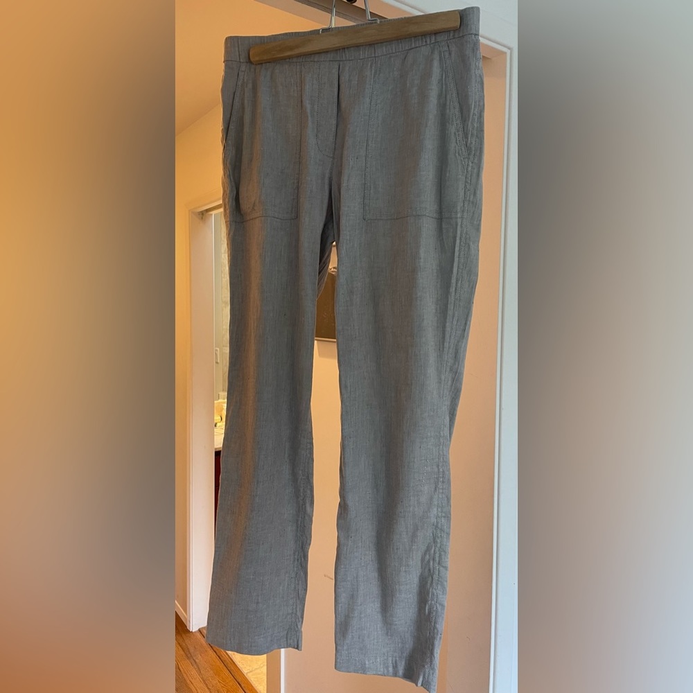 Theory size 4 elastic waist linen grey pants.
